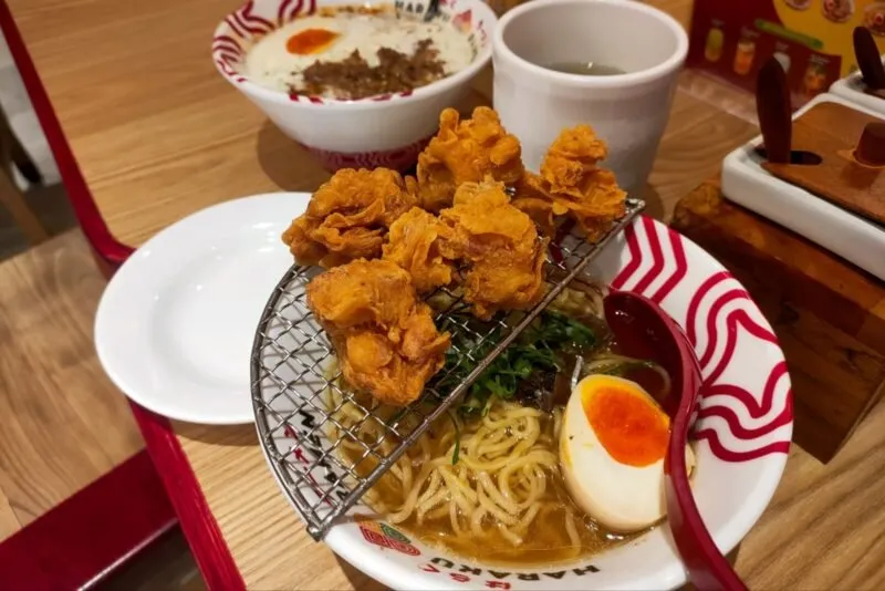 Persaingan Kuliner Jepang dan Korea di Surabaya: Tren, Selera, dan Strategi Harga
