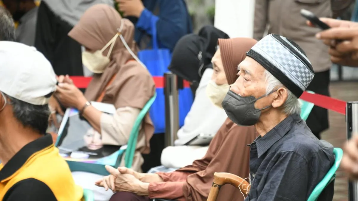 Lima Cara Membantu Lansia Mengatasi Rasa Kesepian