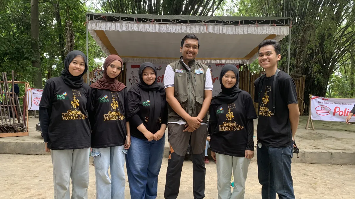 Kolaborasi Mahasiswa Ilmu Komunikasi UNESA Perkuat Eksistensi Kampung Lali Gadget di TikTok