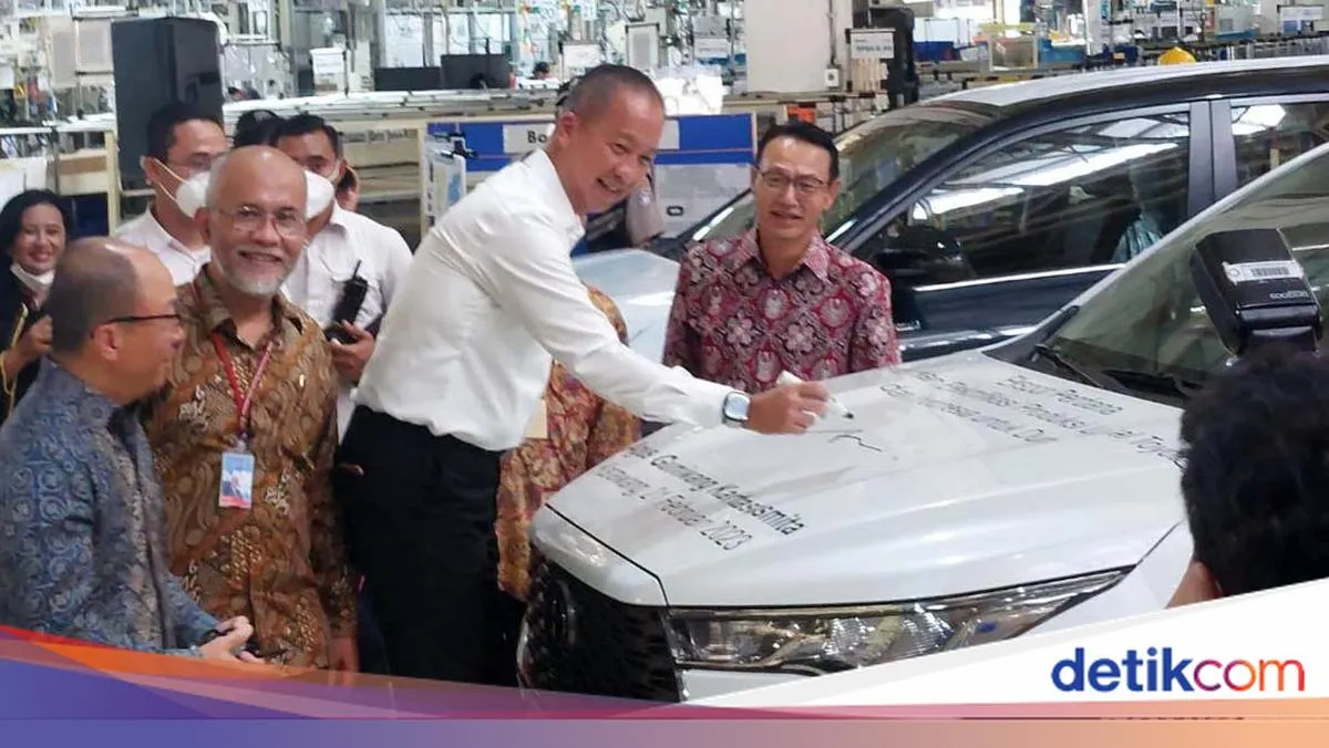 Sebanyak 8,8 Ribu Unit Mobil Hybrid Buatan Lokal Diekspor ke Timur Tengah dan Afrika