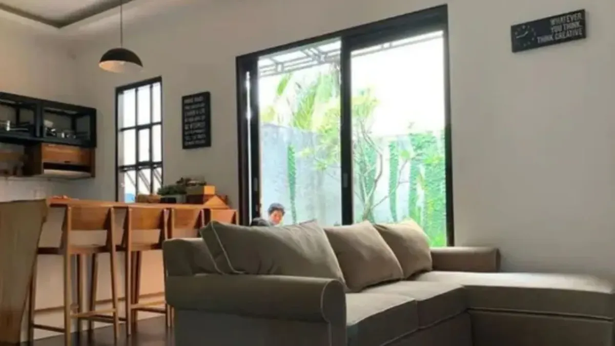 Renovasi Dapur Tantri Kotak: Dari Nuansa Kayu Klasik ke Gaya Minimalis Modern