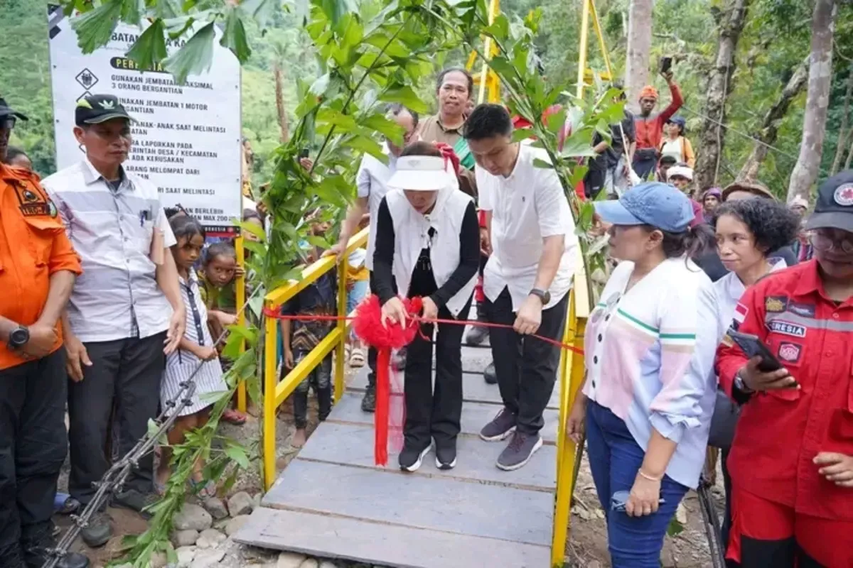 Jembatan Cinta Kasih Penghubung Bondo Bela–Rita Baru di Wewewa Selatan Diresmikan