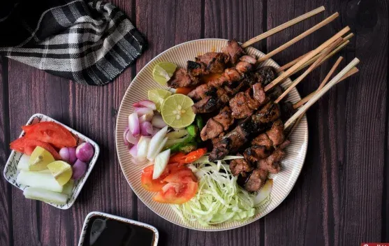 Taste Atlas Rilis Daftar Street Food Terbaik Indonesia 2026, Sate Kambing Puncaki Peringkat