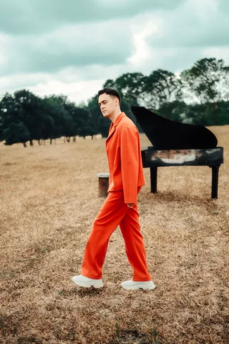 Lauv Umumkan Hiatus dari Aktivitas Musik untuk Fokus Pulihkan Kesehatan Mental