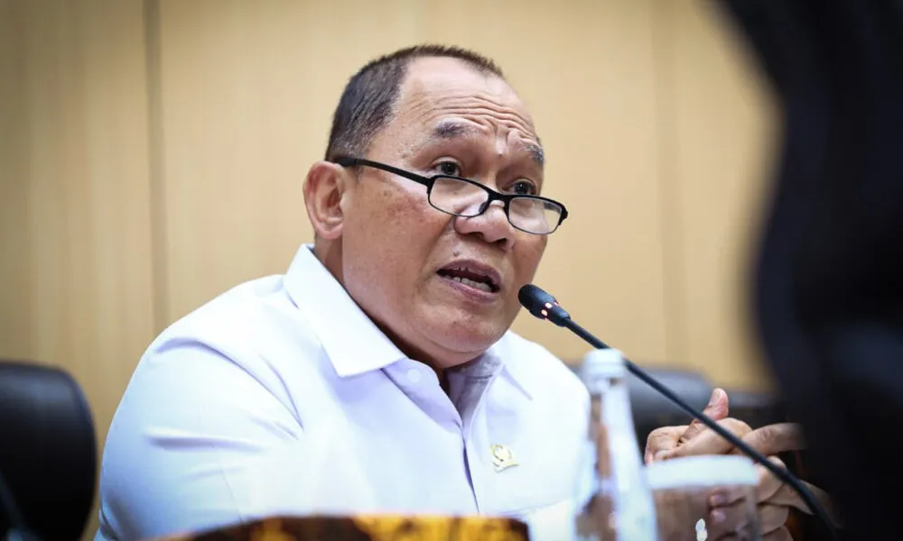 Bambang Haryo Soroti Layanan PDAM dan Pengawasan Distribusi AMDK dalam RDP Komisi VII
