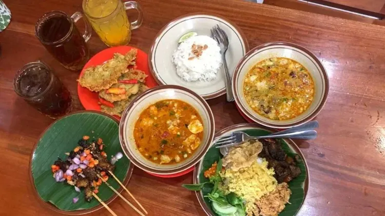 Soto Tangkar Babe Ogah Hadir di Malang, Tawarkan Cita Rasa Betawi dengan Kuah Santan Rempah