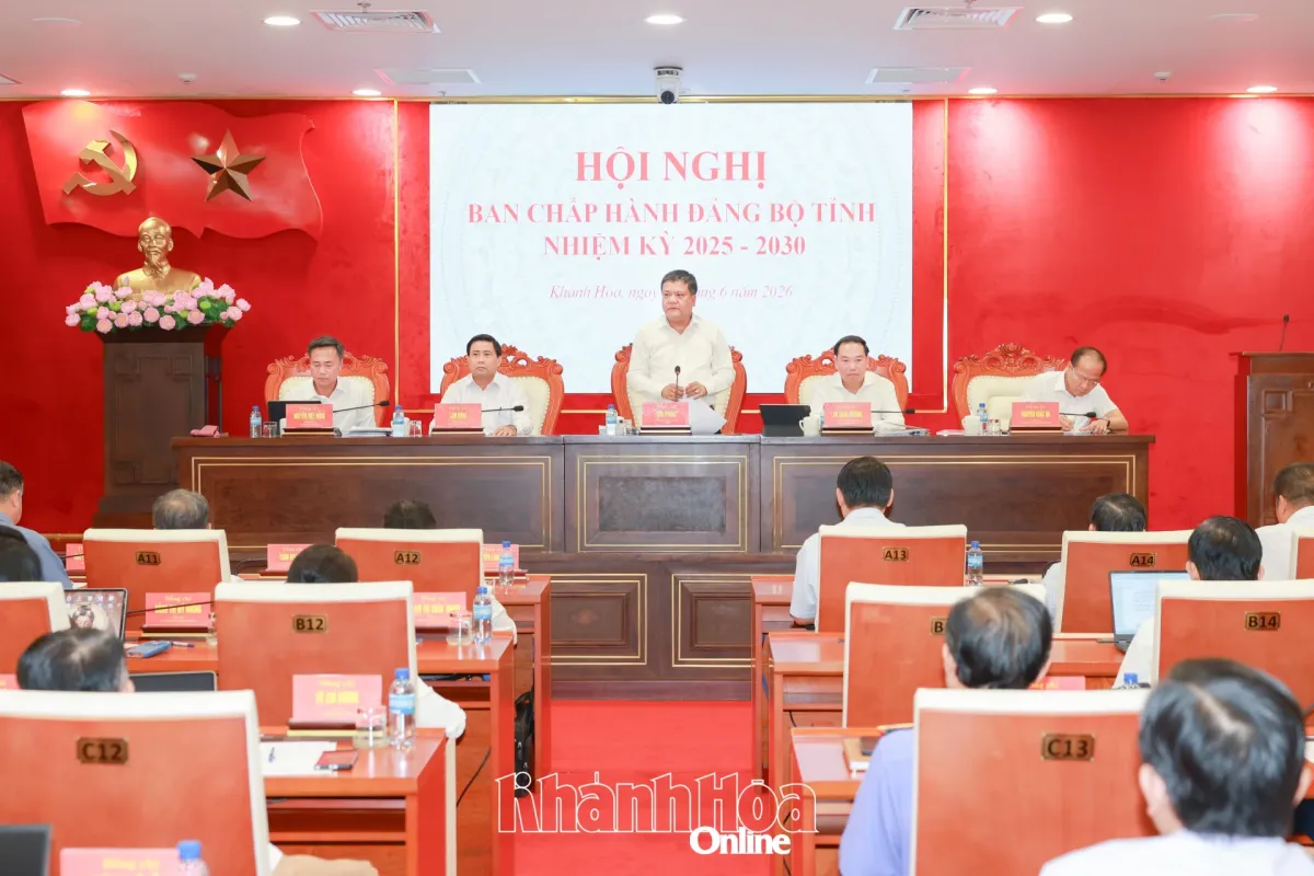 Khanh Hoa Sepakati Prinsip Penyesuaian Rencana Tata Ruang 2021–2030 dengan Visi 2050