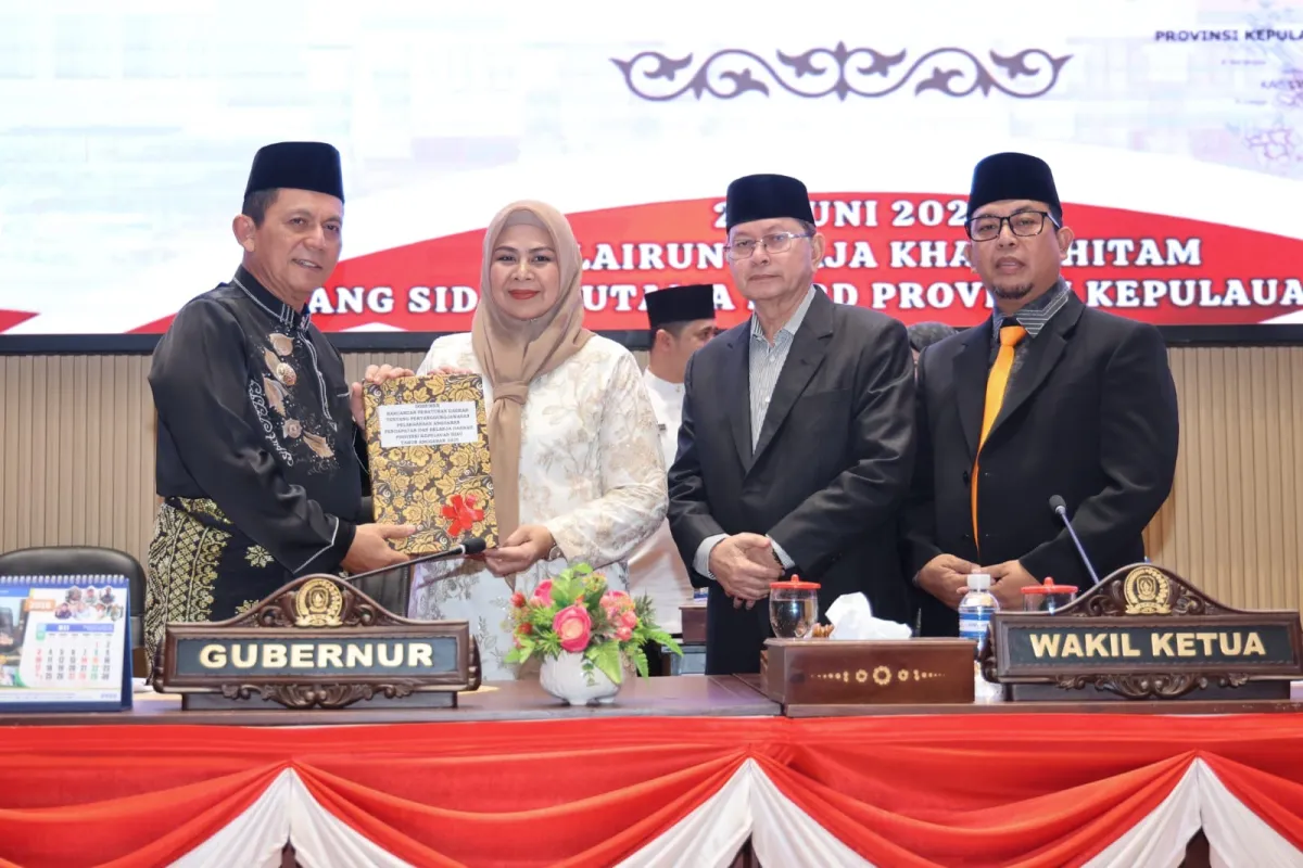 Gubernur Kepri Sampaikan Ranperda Pertanggungjawaban APBD 2025 ke DPRD, Realisasi Pendapatan 94,94 Persen
