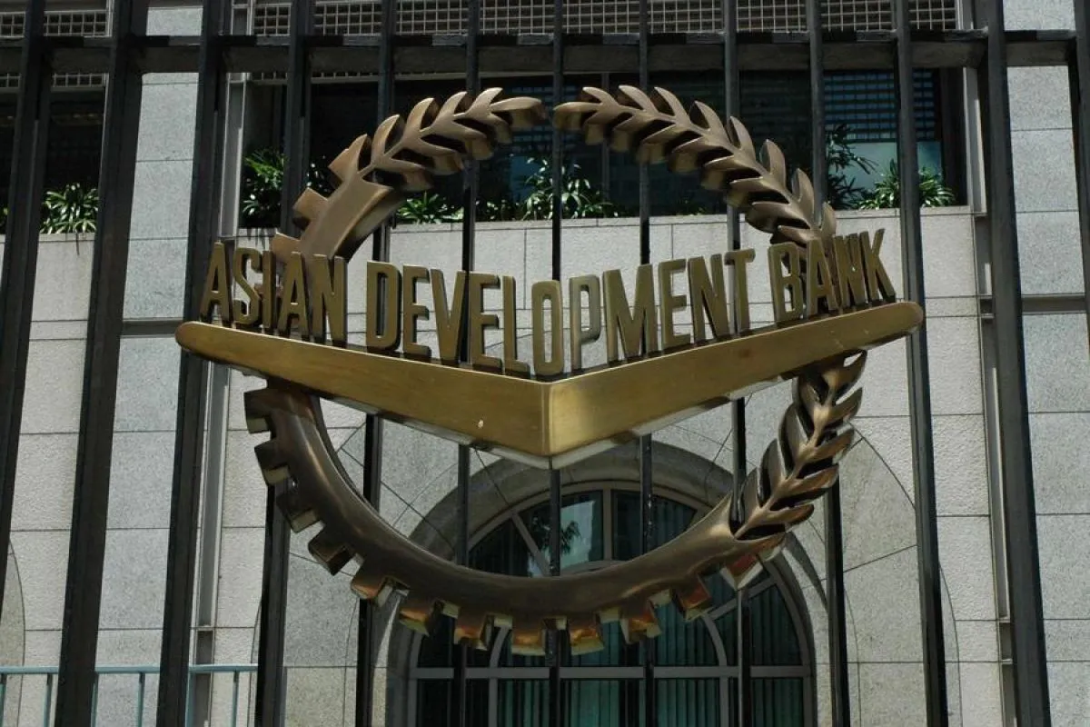 ADB Siapkan Hingga 70 Miliar Dolar AS untuk Integrasi Jaringan Listrik dan Infrastruktur Digital Asia-Pasifik