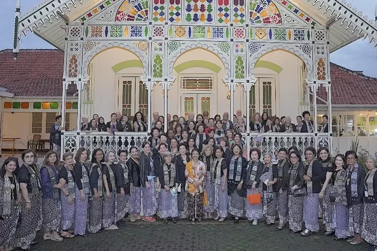 Gusti Putri Sambut Delegasi WCI di Pura Pakualaman, Tampilkan Batik Kuna dalam Diplomasi Budaya