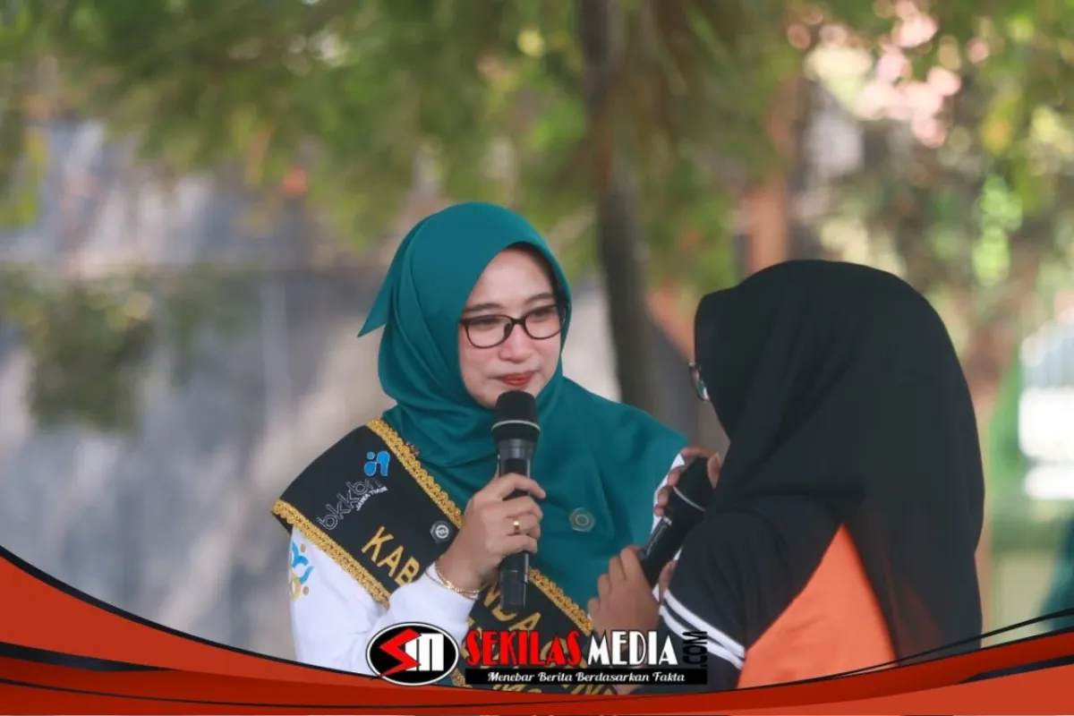 Program Prajasatria Edukasi Pelajar SMAN 1 Gedeg tentang Pencegahan Anemia dan Bahaya Rokok