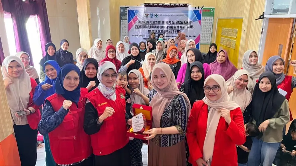 Tim Unhas Kenalkan Aplikasi SEHATI untuk Edukasi dan Pemantauan Risiko Stunting di Desa Bontobangun Bulukumba