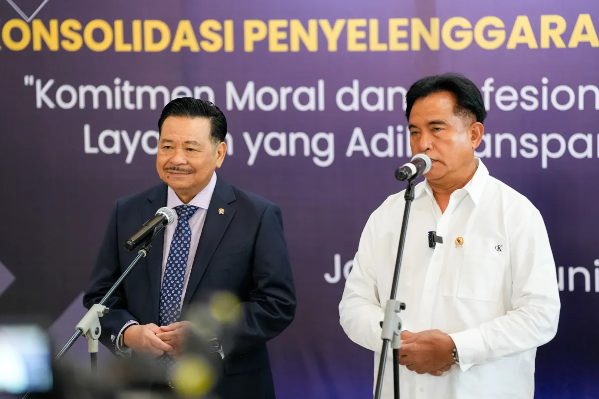 Menko Yusril Tekankan 8 Langkah Pembenahan untuk Pelayanan Publik yang Bersih dan Akuntabel