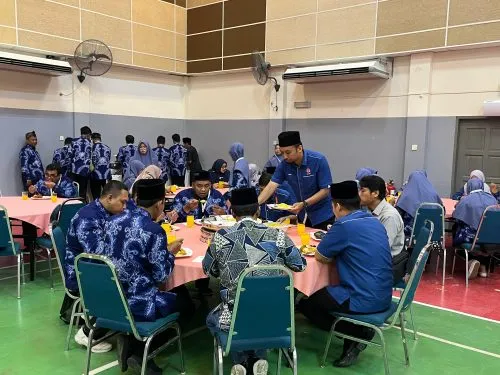 Nasi Mandi Menutup Hangat Kunjungan Pendidikan Sidoarjo ke Kuala Lumpur