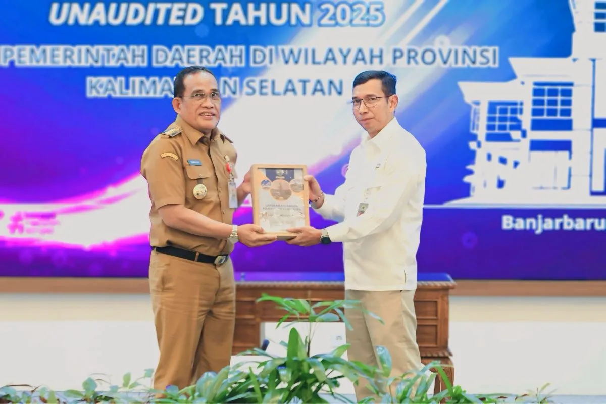 Bupati HSU Serahkan LKPD Unaudited 2025 kepada BPK Kalsel