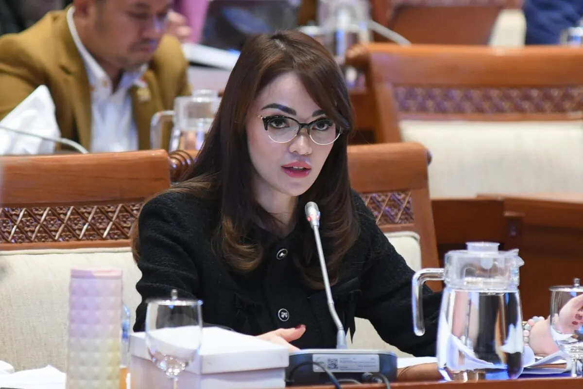 Andina Narang Dorong Diplomasi Bebas Aktif untuk Redam Konflik Selat Hormuz yang Dinilai Mengancam APBN