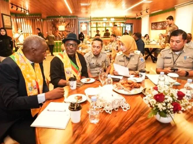 Dua Wali Kota dari Kamerun Kunjungi Jakarta Barat, Bahas Peluang Kerja Sama Antarkota