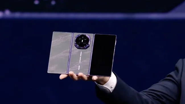 Menjelang iPhone Lipat: Reaksi Cepat Huawei dan Xiaomi, serta Cermin Persaingan Teknologi yang Makin Menentukan