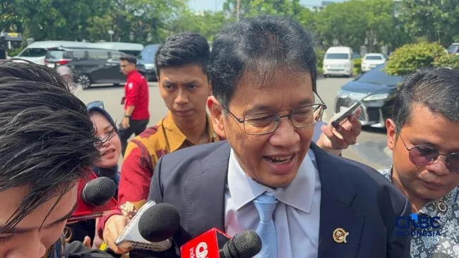OJK Siapkan Aturan Arahkan Kredit Bank ke Program Prioritas, Purbaya Nilai Intermediasi Penting