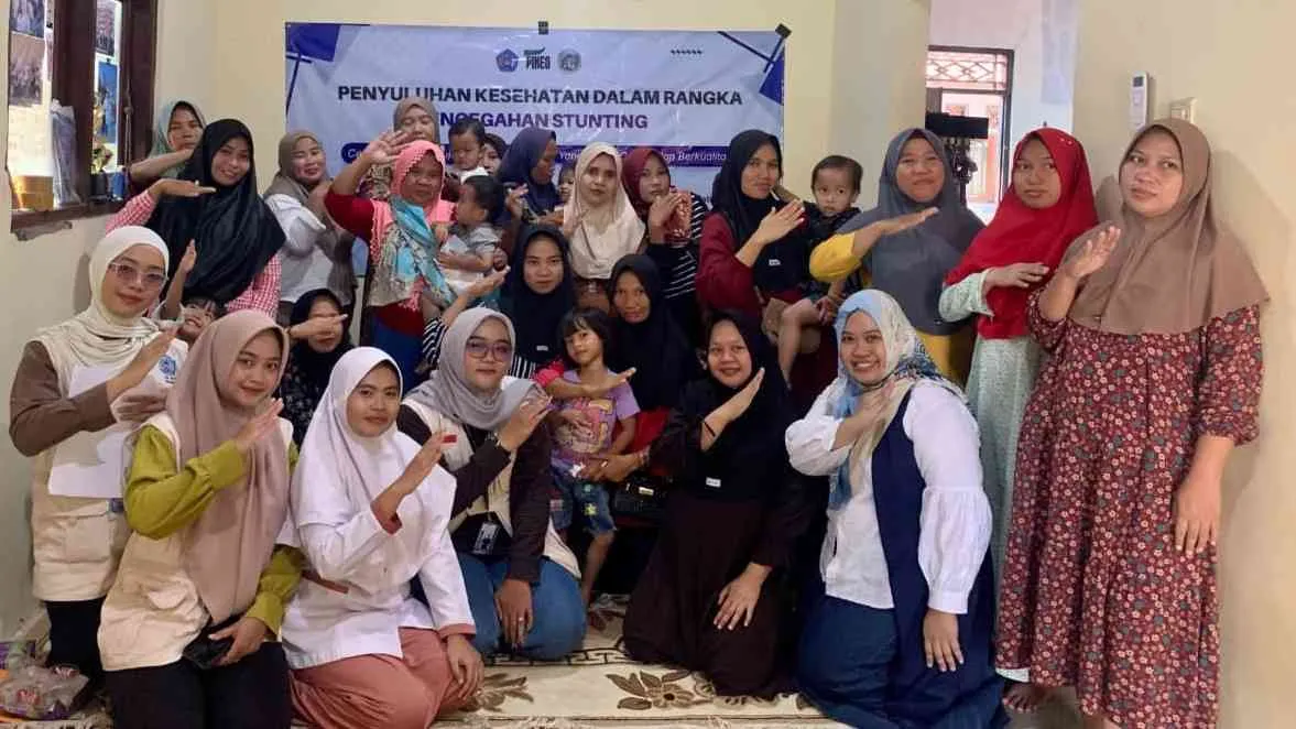 Penyuluhan di Desa Slatri Bahas Pencegahan Stunting dan Pedoman Gizi Seimbang
