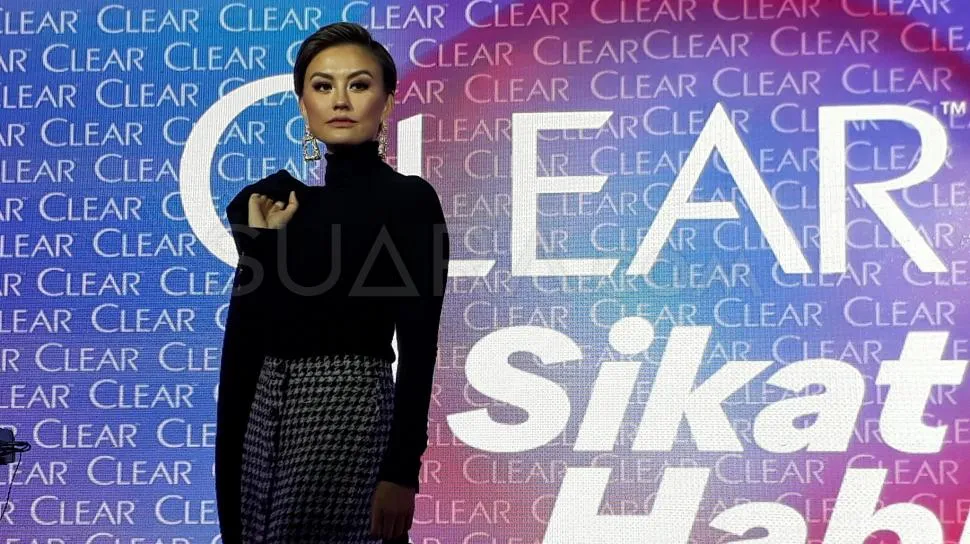 Reza Muhammad Umumkan Mundur sebagai Penari Latar Agnez Mo Setelah 18 Tahun