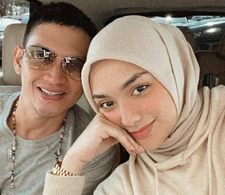 Rezky Aditya dan Citra Kirana Tampil Harmonis, Transparansi Keuangan Dinilai Penting untuk Menjaga Pernikahan