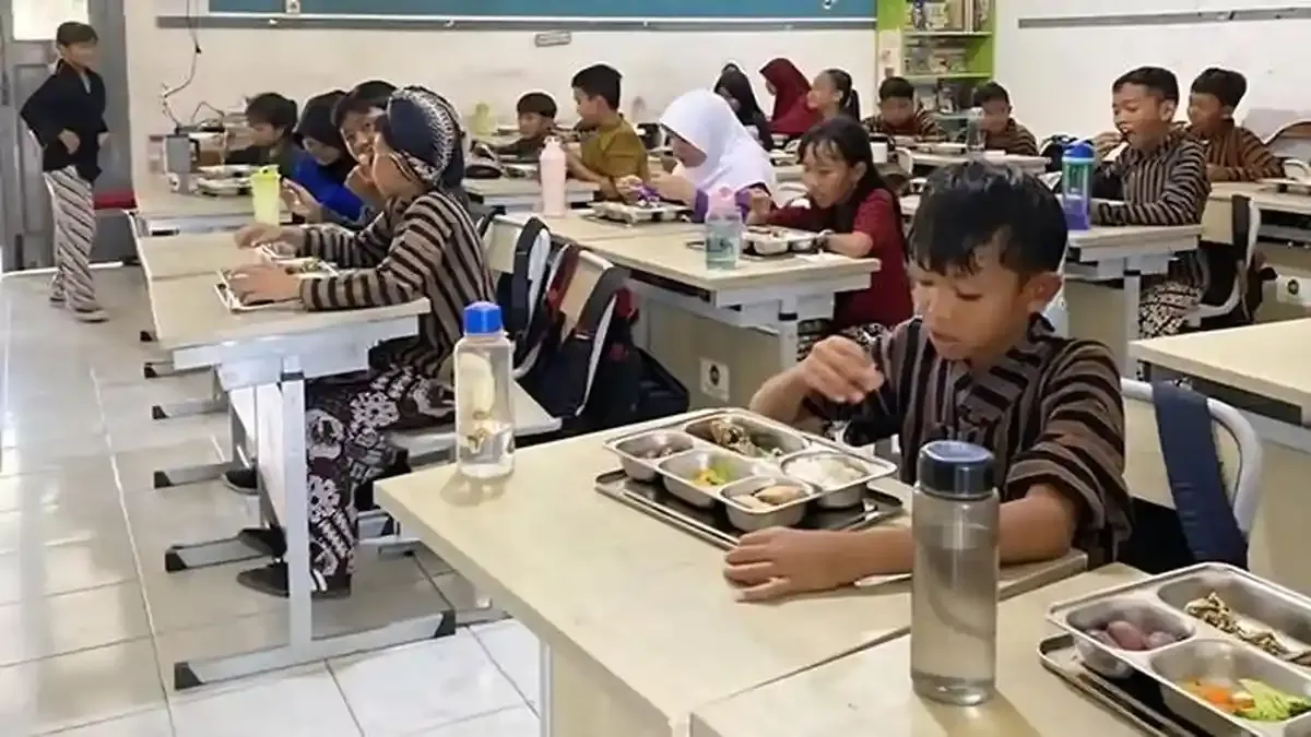 Aplikasi AI Simetris Diujicobakan untuk Memantau Alur MBG di Yogyakarta dan Mencegah Keracunan