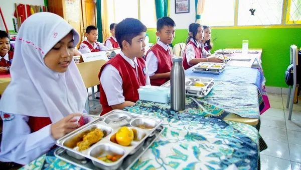 Program Makan Bergizi Gratis Disebut Dukung Kesehatan dan Prestasi Belajar Siswa