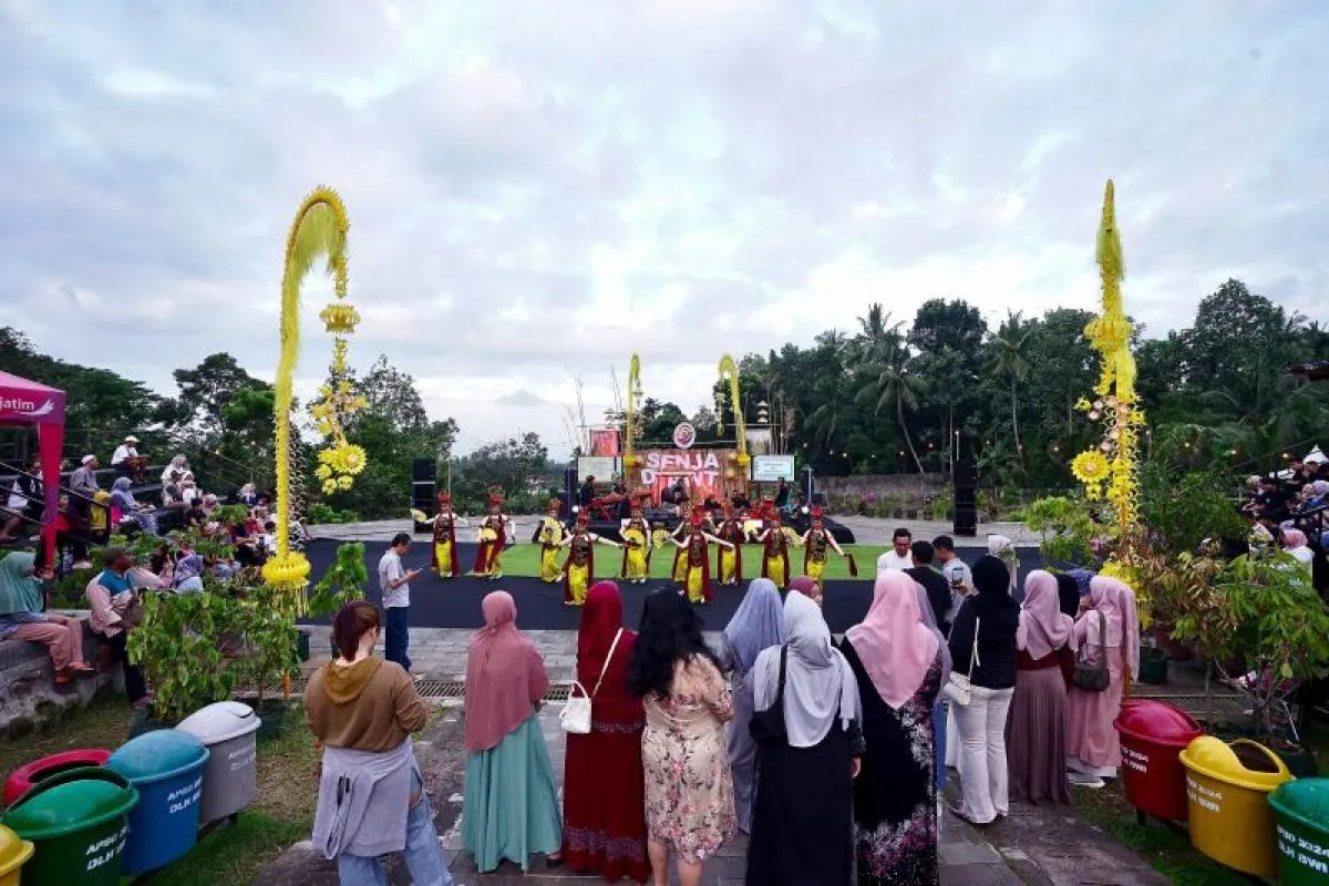 Senja di Agrowisata Tamansuruh Banyuwangi Suguhkan Tari Gandrung dan Kuliner UMKM