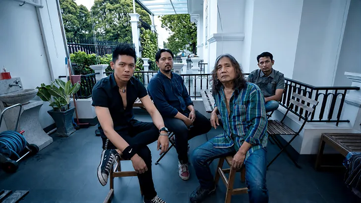 Heri Batara Rilis Video Musik Resmi “We Are Not Fall In”