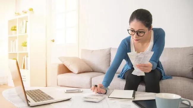Lima Tips Investasi Aman dan Menguntungkan bagi Ibu Rumah Tangga di Tengah Ketidakpastian Ekonomi Global