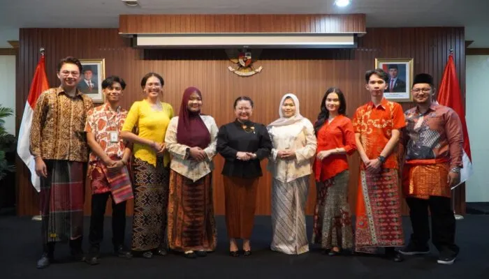 Atdikbud KBRI Manila Gelar Webinar Bedah Sistem Pendidikan Asia-Pasifik Jelang Hardiknas