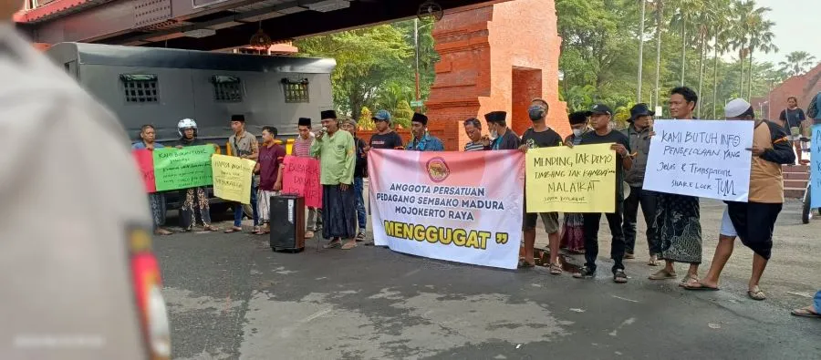Anggota Perdasema Mojokerto Raya Gelar Aksi Damai, Tuntut Transparansi Keuangan Organisasi
