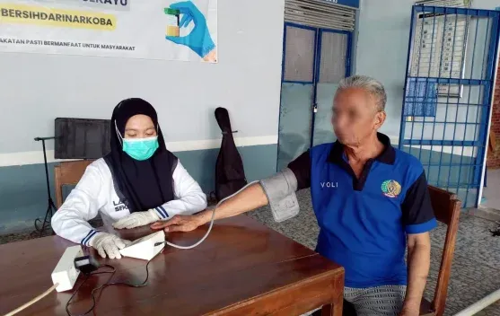 Lapas Sekayu Berikan Makanan Tambahan dan Pantau Kesehatan Warga Binaan Lansia