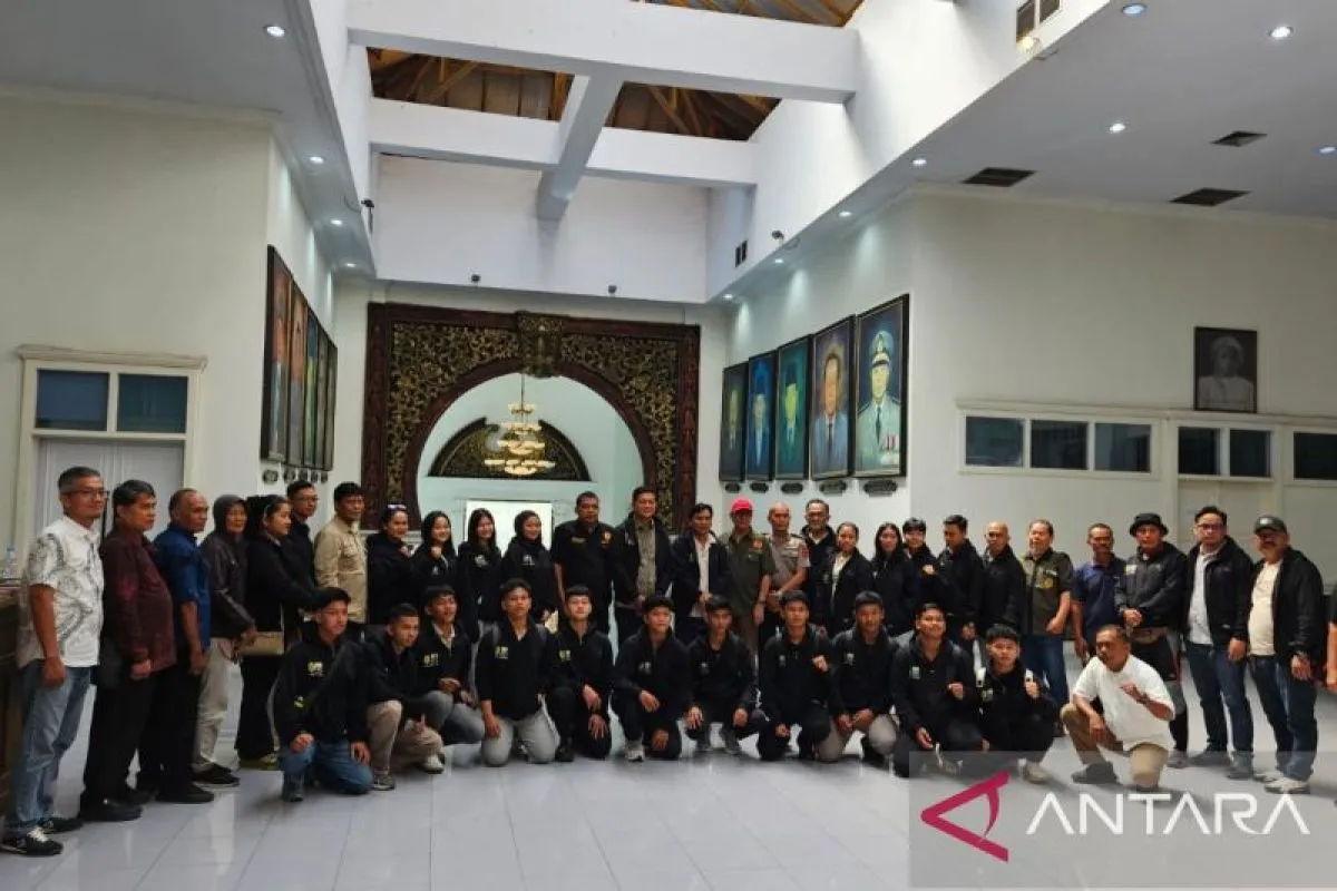Ketua DPRD Jambi Apresiasi Lima Siswa Lolos ke Kampus Dunia lewat SNBT 2026