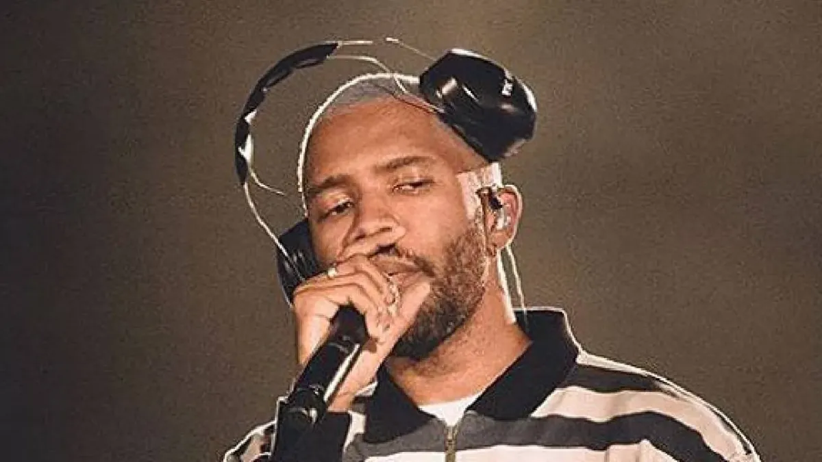 Makna Lagu Pink + White Frank Ocean: Nostalgia Masa Muda hingga Pesan tentang Perjalanan Hidup