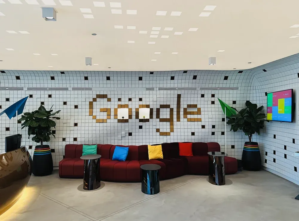 Google Ubah Total Mesin Pencari: Pencarian Jadi Interaktif Berbasis AI, Muncul Agen Informasi dan Aplikasi Mini