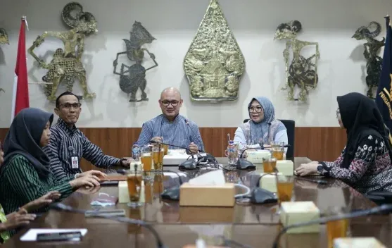 Tim BSK Hukum Tinjau Pemanfaatan Aplikasi SIEMON untuk Pengawasan Notaris di DIY