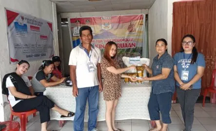 Pemdes Kinaweruan Salurkan Bantuan Pangan untuk 127 Penerima Manfaat