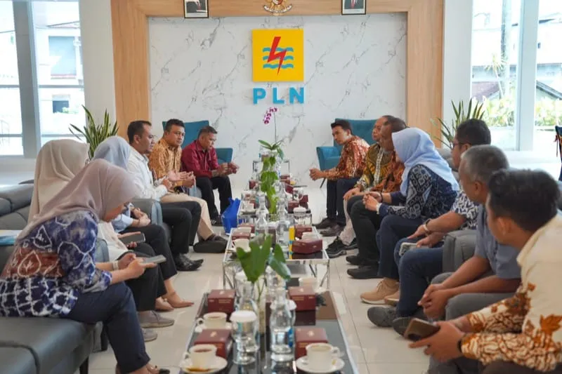 PLN Group Kaltim Terima Audiensi Komisi Informasi, Bahas Penguatan Keterbukaan Informasi Publik