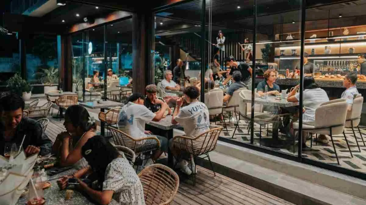 Ely’s Kitchen Bali Hadir di Kerobokan dengan Konsep Rustic Asian Cuisine dan All-Day Dining