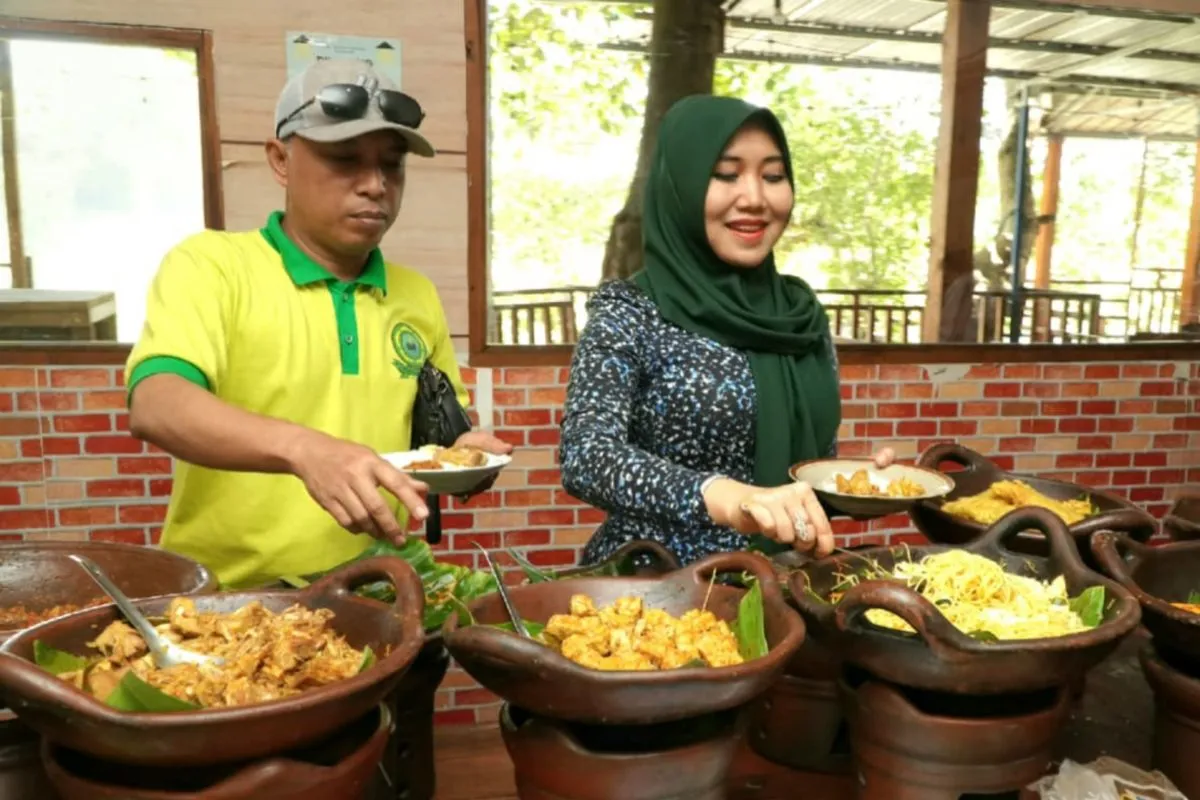 Lia Istifhama Dorong Kuliner Bojonegoro Makin Dikenal di Luar Daerah