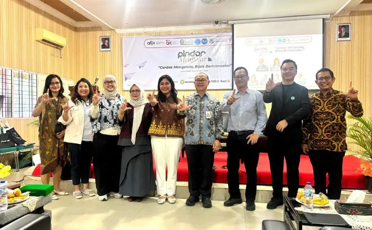 KrediOne Dorong Literasi Keuangan Generasi Muda Lewat Program “Pindar Mengajar” di UNRI