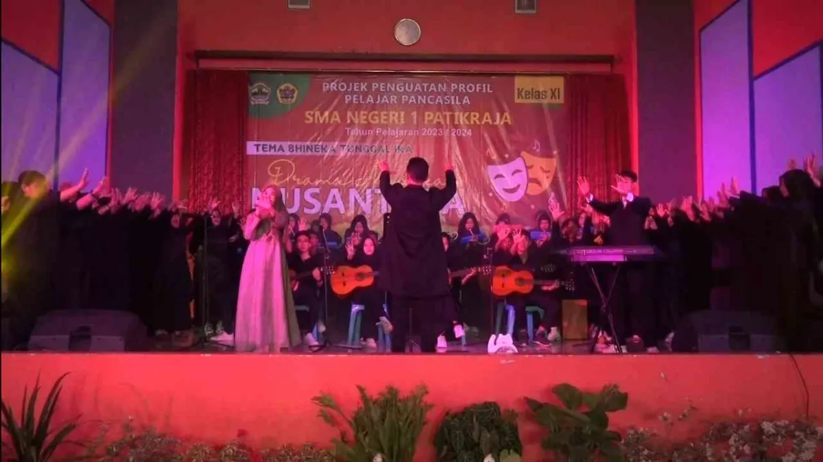 Komunitas Musik SMA N 1 Patikraja Gelar Konser Kolaborasi ‘The Best of D’Masiv’ 2023