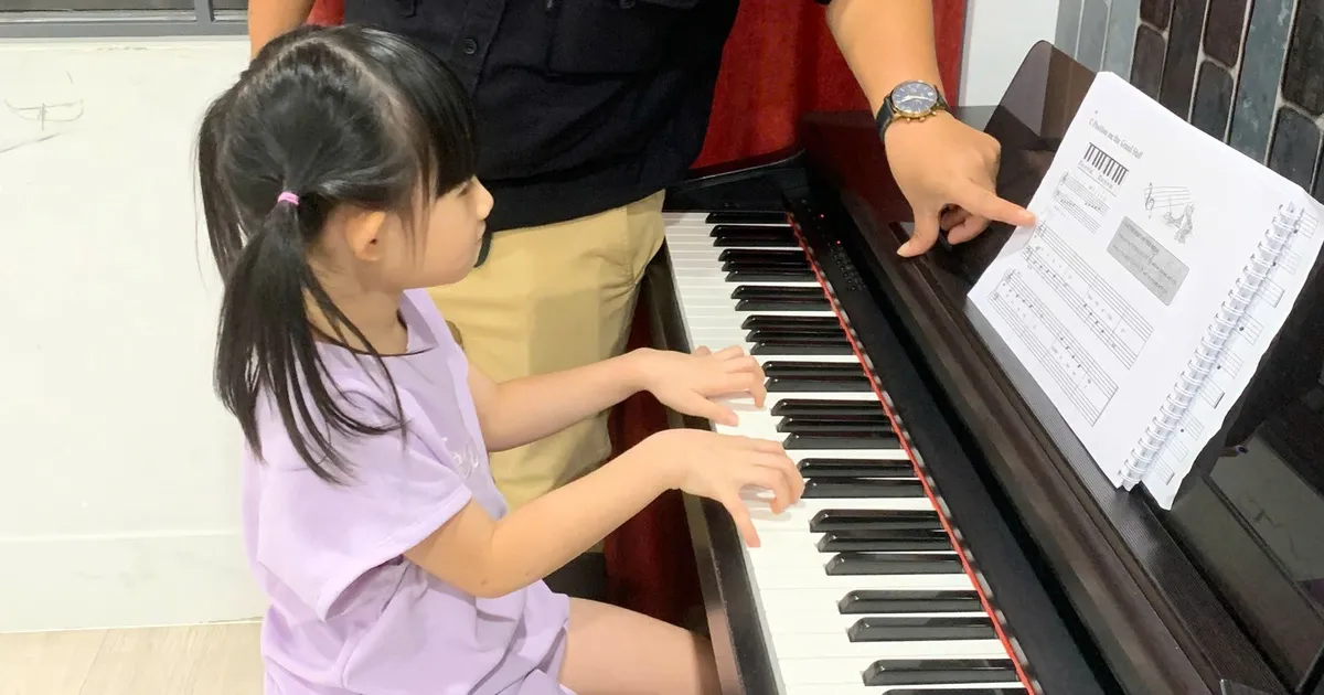 Pilihan Tempat Les Musik Musim Panas untuk Anak di Kota Ho Chi Minh