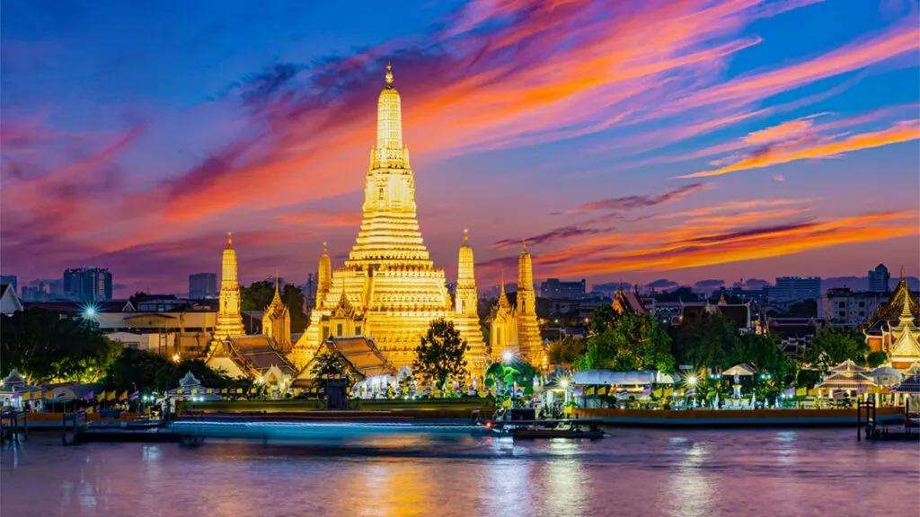 Itinerary 48 Jam di Bangkok: Kawasan Kreatif, Wisata Kuliner, hingga Berburu Brand Lokal