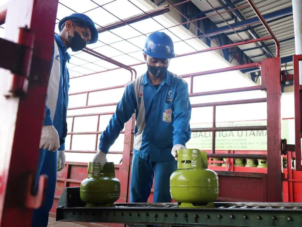 Kelangkaan LPG 3 Kg Dilaporkan di Sejumlah Daerah Jatim, Pertamina Tambah Pasokan dan Imbau Beli di Pangkalan Resmi