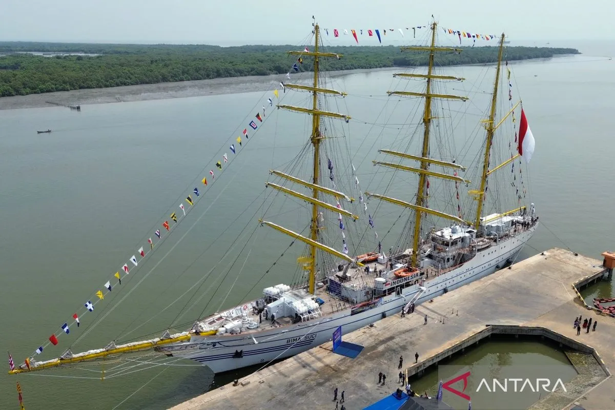 KRI Bima Suci Lanjutkan Misi Diplomasi dan Latihan KJK 2026 ke Singapura