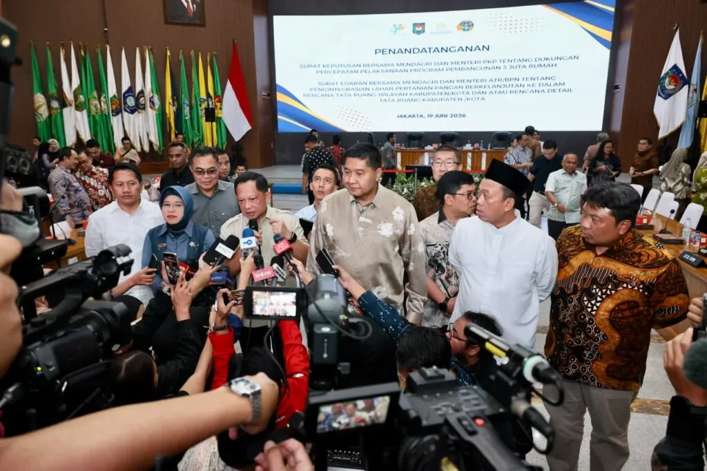 ATR/BPN dan Kemendagri Terbitkan Surat Edaran Bersama untuk Percepat Penetapan LP2B di Daerah