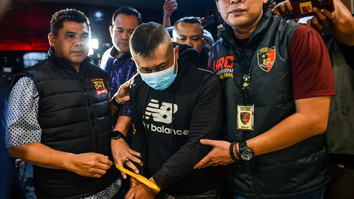 Foto Taufik Hidayat Babak Belur Saat Ditangkap Polisi Disebut Rekayasa AI